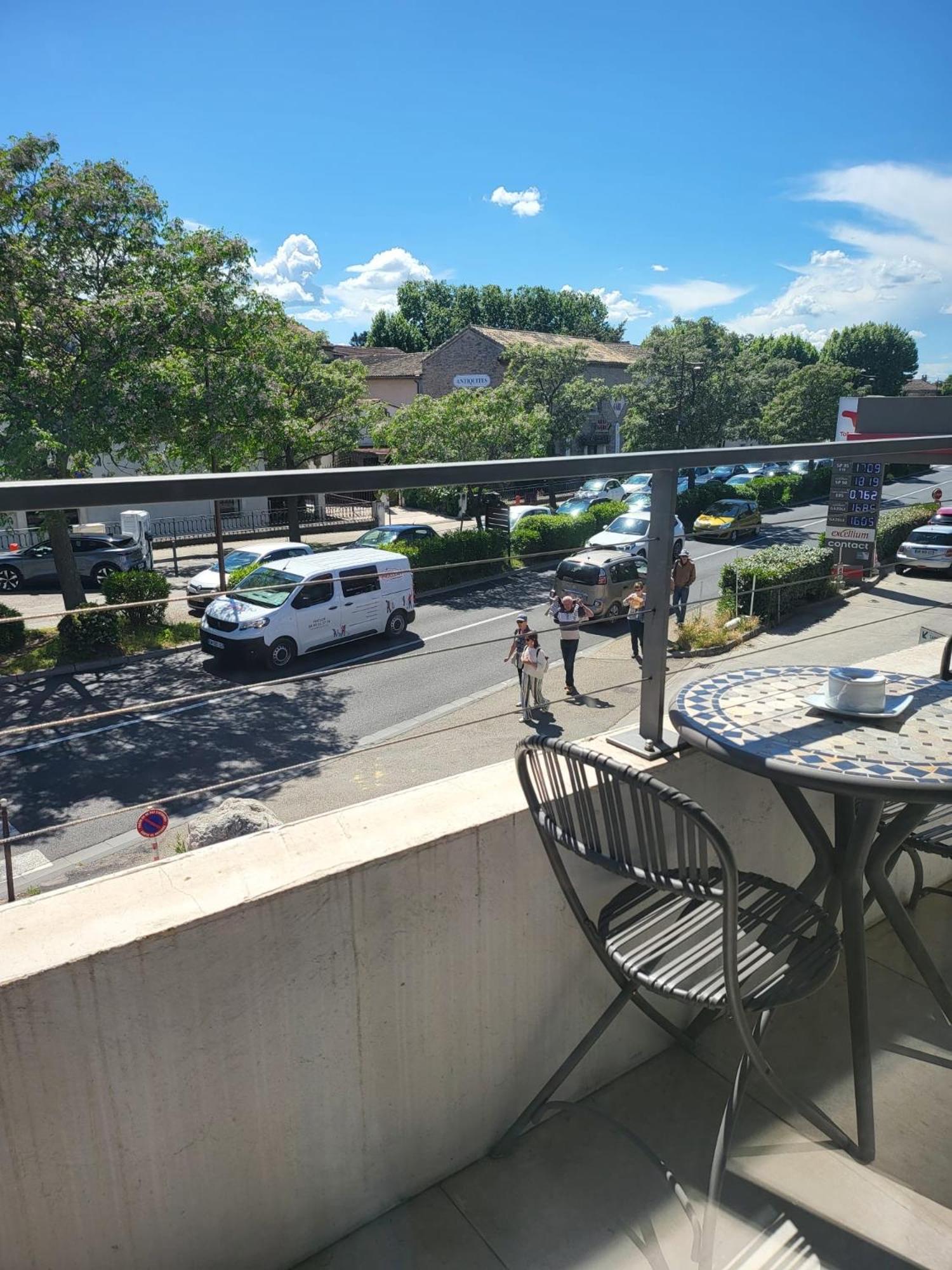 Appartement Standing Bord Sorgue LʼIsle-sur-la-Sorgue Εξωτερικό φωτογραφία